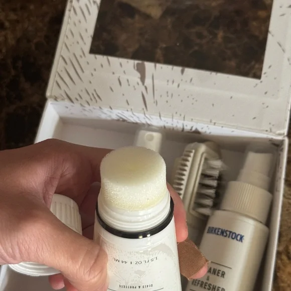 Birkenstock Deluxe Shoe Care Kit – 4-Piece Cleaning & Protection Set - Picture 12 of 12
